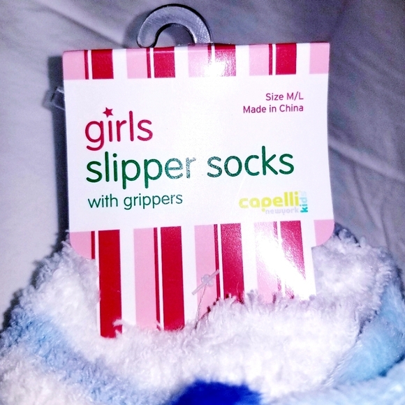 💥 5/$25 NWT, Capelli Kids Girls Slipper Socks - Picture 2 of 3
